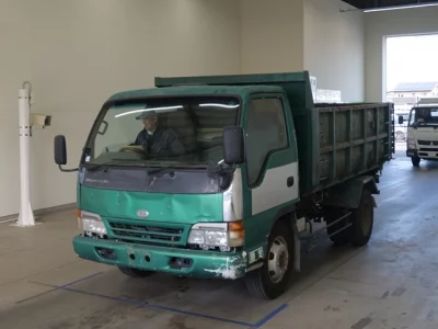 Nissan TRUCK