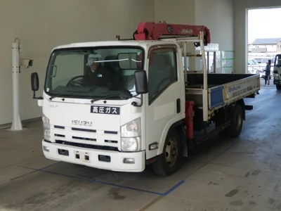 Isuzu ELF