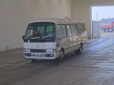 Toyota COASTER
