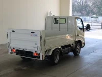 Toyota DYNA лот № 1739 оценка R  с аукциона в Японии 1