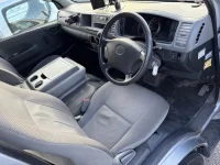 Toyota HIACE VAN лот № 20330 оценка 3  с аукциона в Японии 7