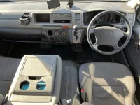 Toyota HIACE VAN лот № 20330 оценка 3  с аукциона в Японии 3