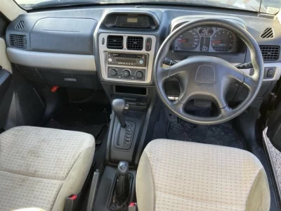 Mitsubishi PAJERO IO