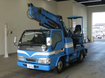 Isuzu ELF