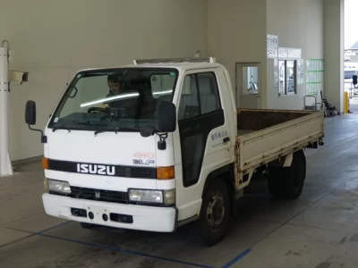 Isuzu ELF