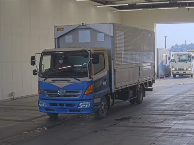 Hino TRUCK