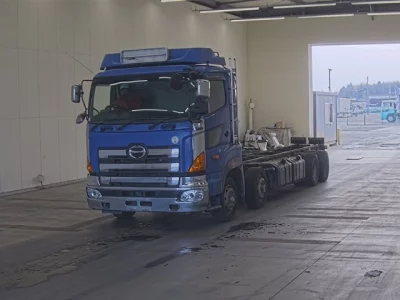 Hino TRUCK