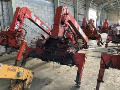 OTHERS UNIC CRANE