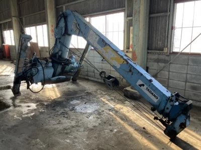 TADANO CRANE