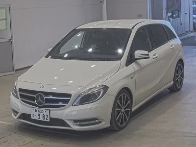 Mercedes-Benz B CLASS