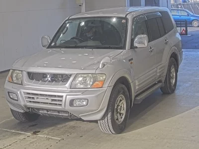 Mitsubishi PAJERO