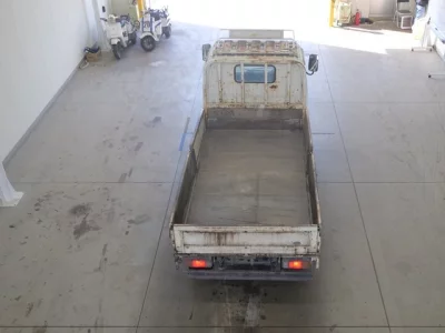 Toyota DYNA  с аукциона в Японии