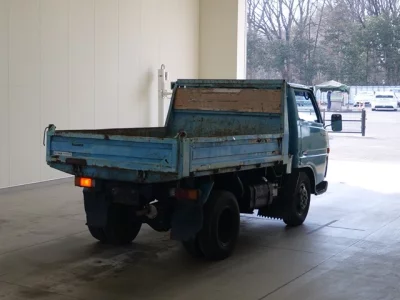 Toyota DYNA  с аукциона в Японии