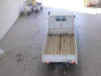 Toyota HIACE TRUCK лот № 1763 оценка 3  с аукциона в Японии 2