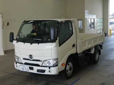 Hino DUTRO  с аукциона в Японии
