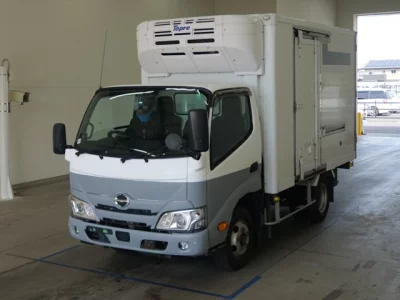 Hino DUTRO  с аукциона в Японии