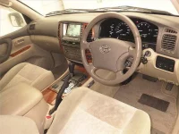 Toyota LAND CRUISER лот № 5017 оценка 3.5  с аукциона в Японии 2