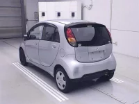 Mitsubishi I лот № 80277 оценка ***  с аукциона в Японии 1