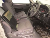 Nissan CARAVAN VAN лот № 30012 оценка 3  с аукциона в Японии 4