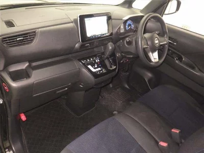 Nissan ROOX  с аукциона в Японии