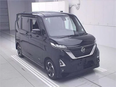 Nissan ROOX  с аукциона в Японии