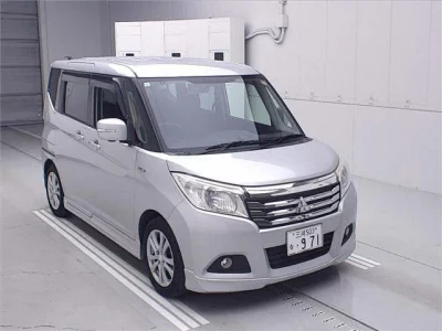 Mitsubishi DELICA D2