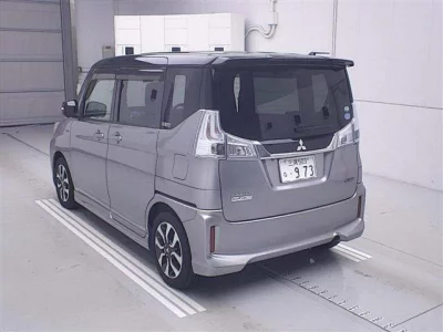 Mitsubishi DELICA D2
