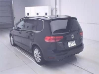 Volkswagen GOLF TOURAN лот № 60161 оценка 4  с аукциона в Японии 1