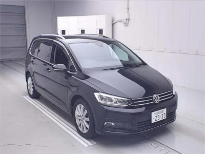 Volkswagen GOLF TOURAN  с аукциона в Японии