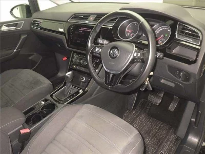 Volkswagen GOLF TOURAN  с аукциона в Японии