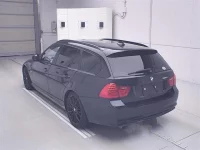BMW 3-Series лот № 70026 оценка R  с аукциона в Японии 1