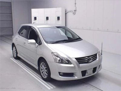 Toyota BLADE