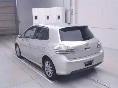 Toyota BLADE