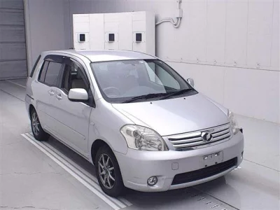 Toyota RAUM