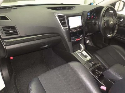Subaru LEGACY  с аукциона в Японии