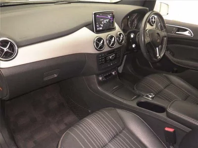 Mercedes-Benz B CLASS