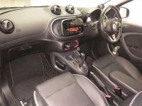 Smart FORFOUR лот № 60249 оценка 4.5  с аукциона в Японии 3