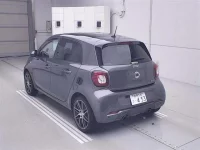 Smart FORFOUR лот № 60249 оценка 4.5  с аукциона в Японии 1