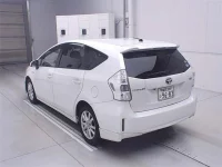 Toyota PRIUS ALPHA лот № 70306 оценка R  с аукциона в Японии 1