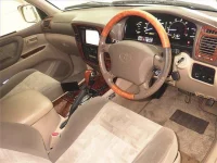 Toyota LAND CRUISER лот № 60259 оценка 3  с аукциона в Японии 2