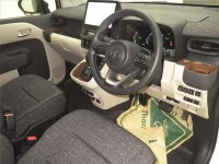 Toyota SIENTA лот № 7332 оценка 4  с аукциона в Японии 2