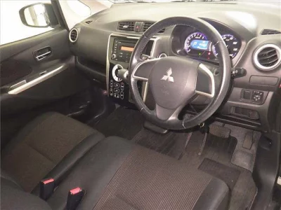 Mitsubishi EK CUSTOM