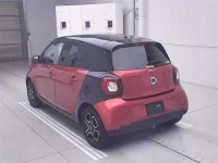 Smart FORFOUR лот № 8308 оценка 4.5  с аукциона в Японии 1