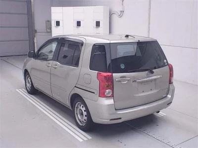 Toyota RAUM