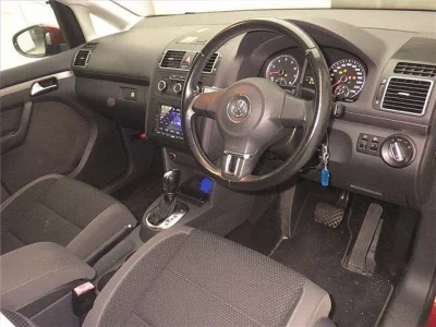 Volkswagen GOLF TOURAN