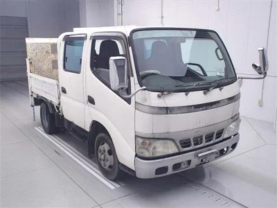 Toyota DYNA  с аукциона в Японии