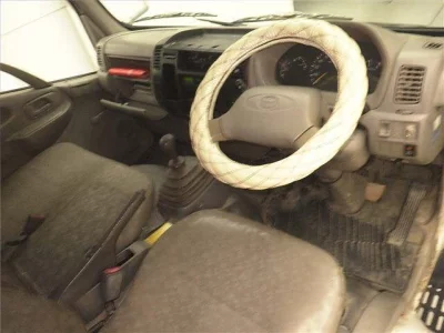 Toyota DYNA  с аукциона в Японии