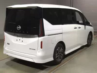 Nissan SERENA лот № 2125 оценка 3.5  с аукциона в Японии 1