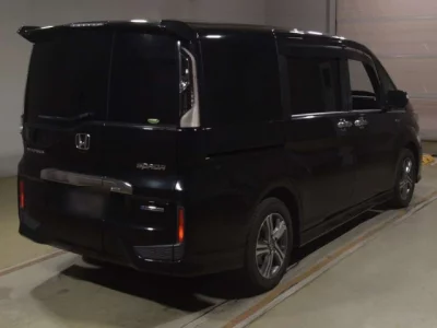 Honda STEP WAGON  с аукциона в Японии