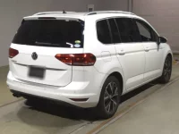 Volkswagen GOLF TOURAN лот № 5007 оценка R  с аукциона в Японии 1